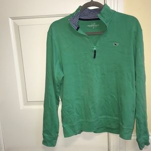 Vineyard vines sweatshirt